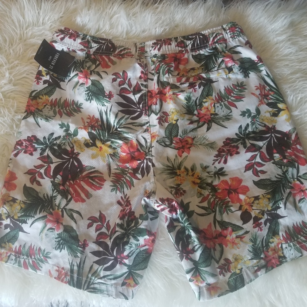 Men's floral woven shorts